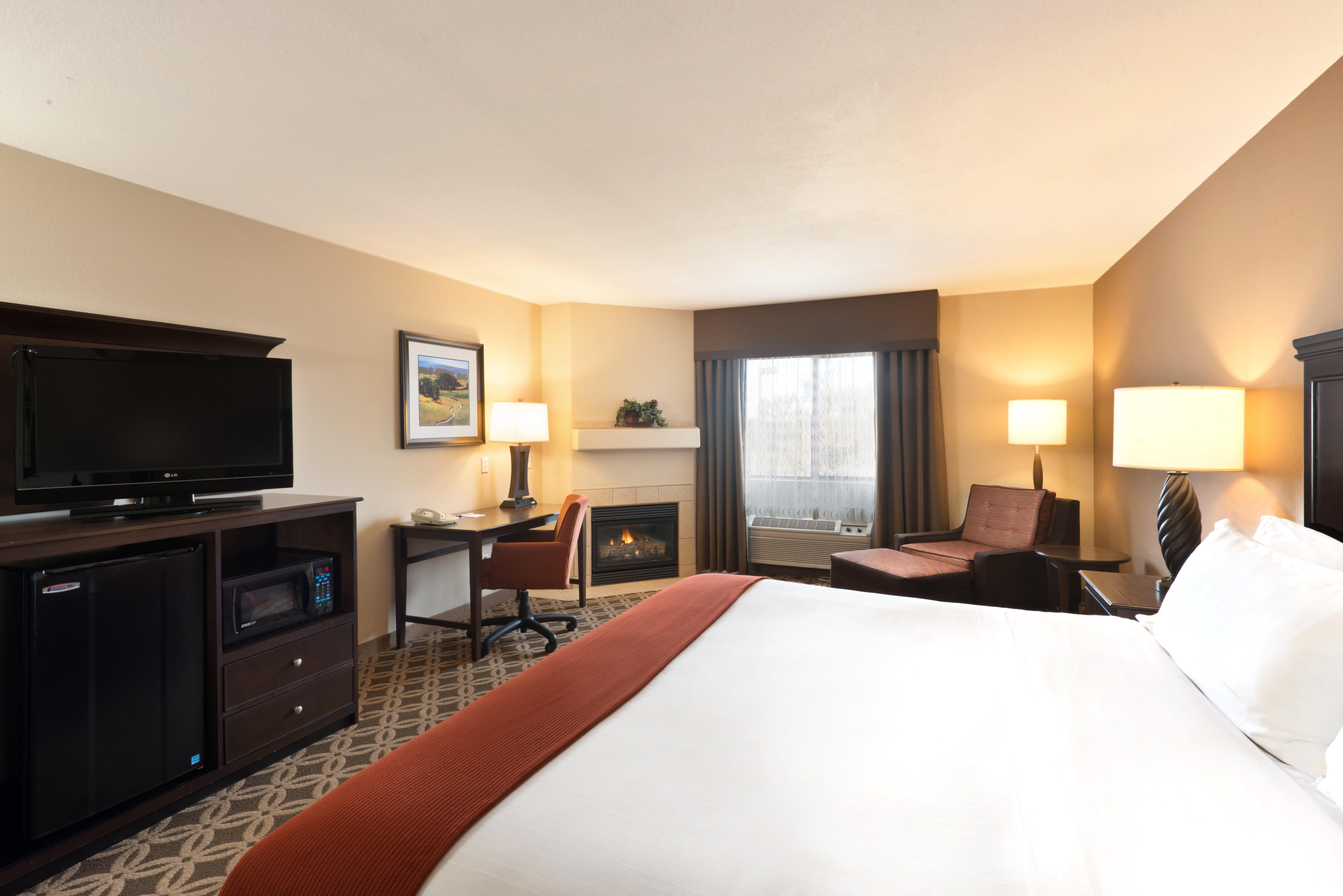 Holiday Inn Express Show Low By Ihg מראה חיצוני תמונה